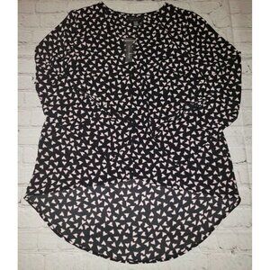 NWT The Limited Womens Size Small Black, White, Pink Heart Long-Sleeve Blouse